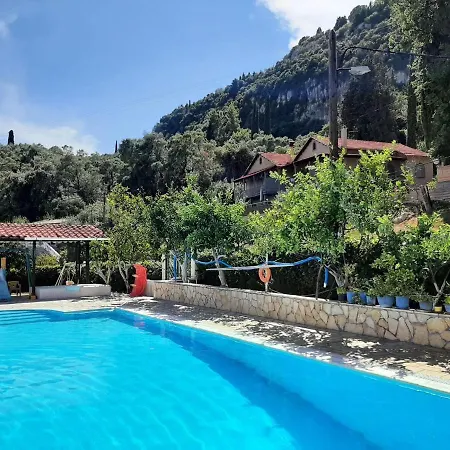 Snug In With Shared Pool * Mpenitses